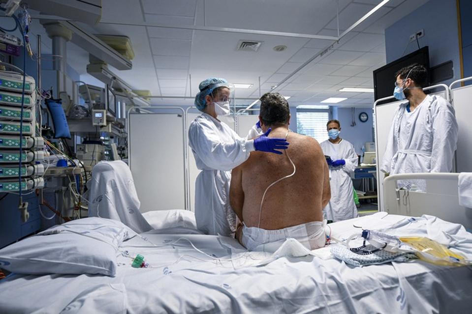 Portugal's Covid-19 Infection Spike Floods Hospital ICU