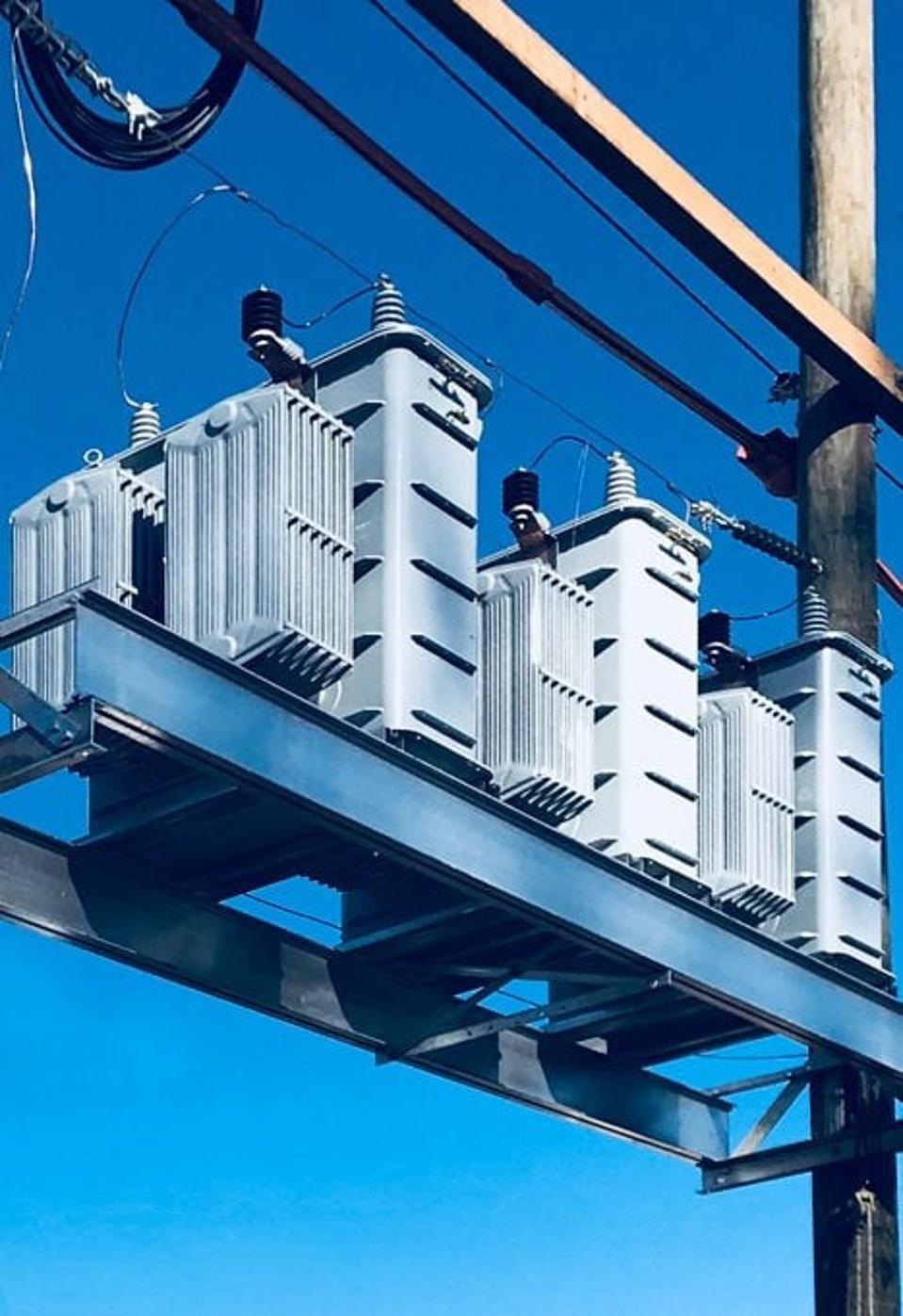AMSC’s VVO boxes like this one are expected to become a common sight on neighborhood electric poles