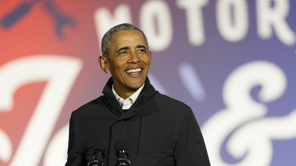 Obama Broke A Friend’s Nose For Calling Him A Racist Slur Obama Broke A Friend’s Nose For Calling Him A Racist Slur