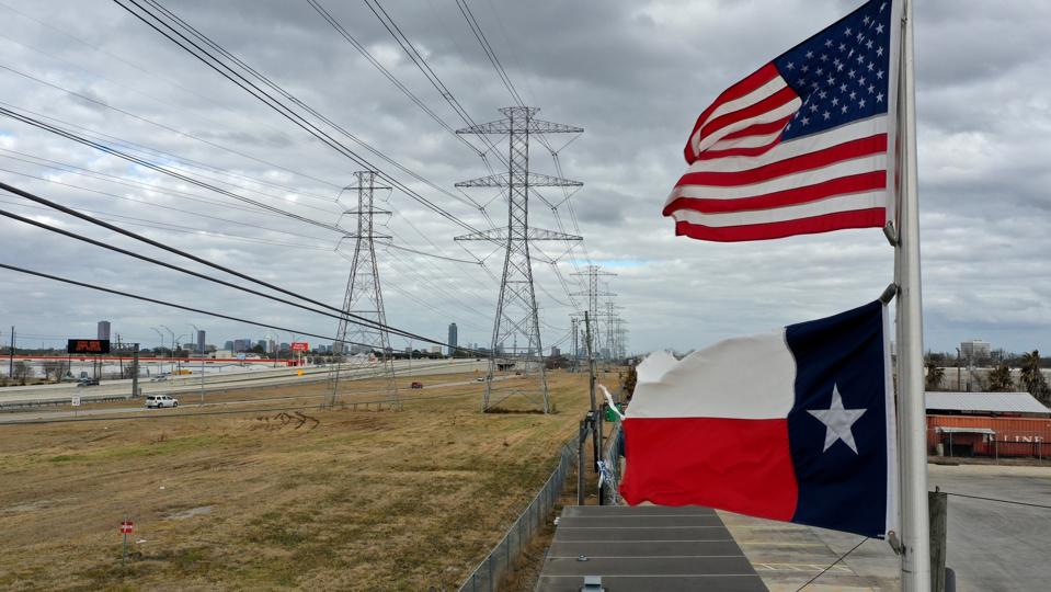 Texas Berjuang Dengan Pemadaman Dingin Dan Tenaga yang Tidak Terduga