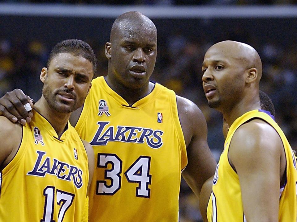 Rick Fox (L), Shaquille O'Neal (C) and Brian Shaw