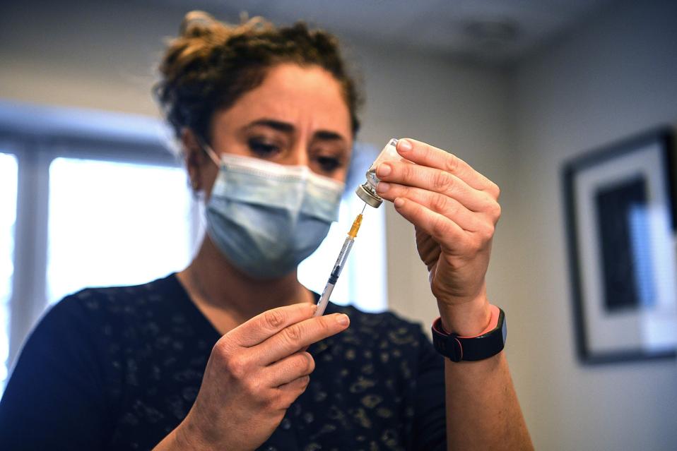 FRANCE-HEALTH-VIRUS-VACCINES