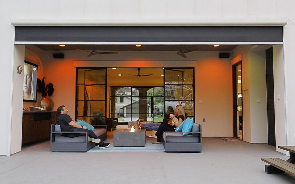 Screen Innovations' Zen Outdoor Shades
