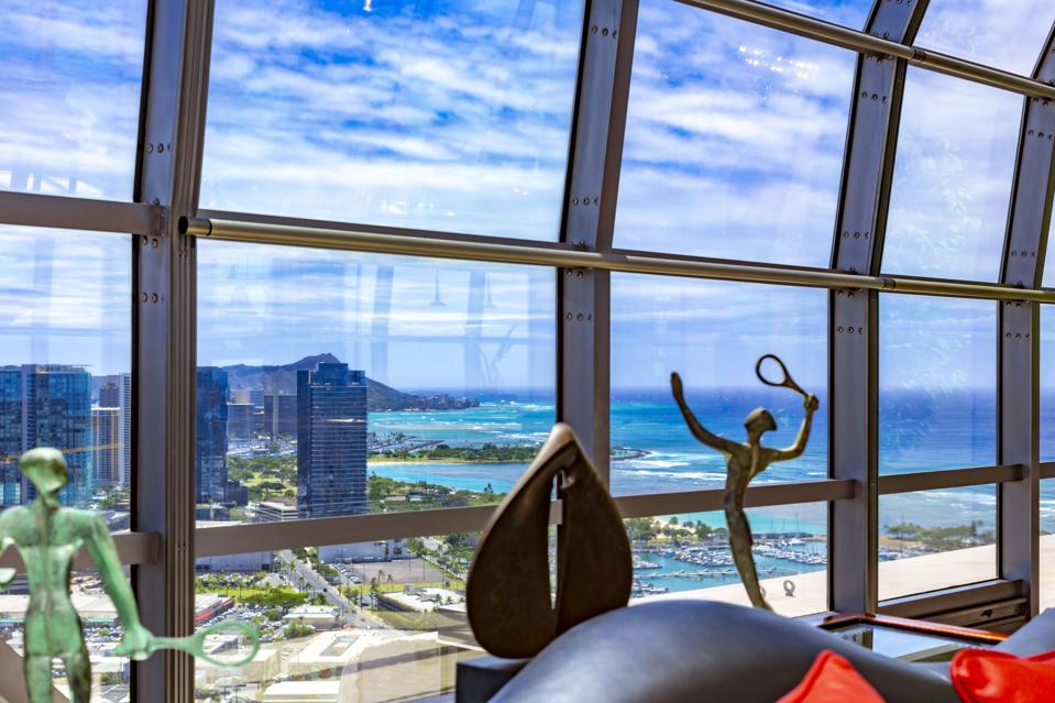 view from a luxury honolulu penthouse at 415 South St #4502