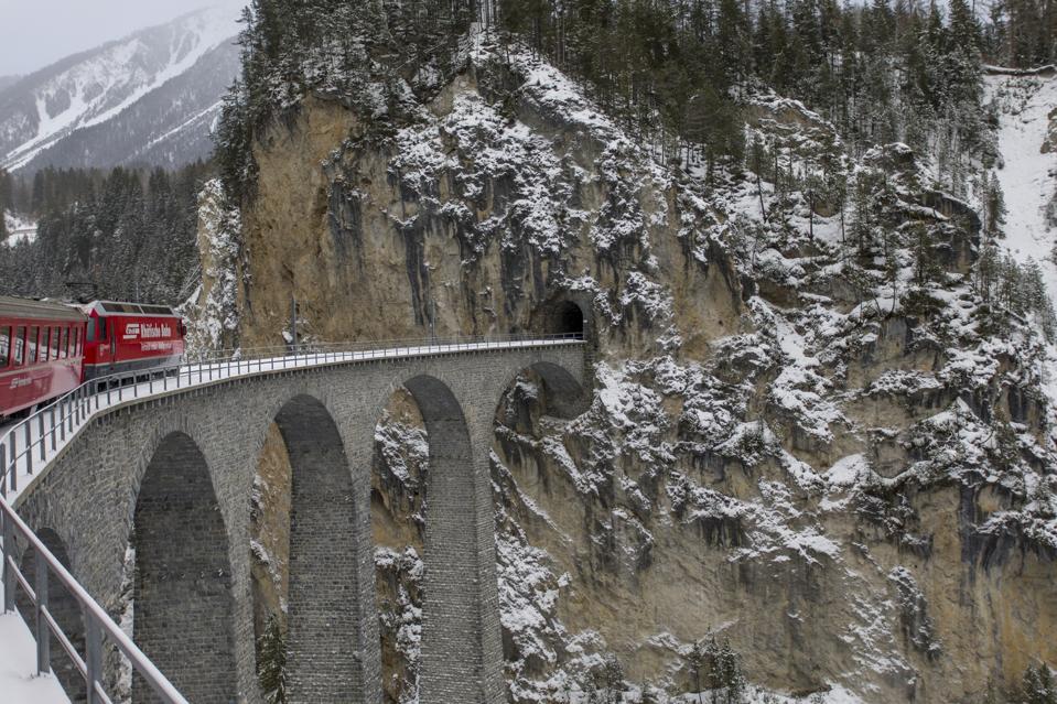 Landwasserbrücke in den Schweizer Alpen