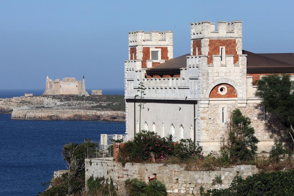 Castle Tafuri in Portopalo di Capo Passero. (Photo: Franco Origlia/Getty Images)