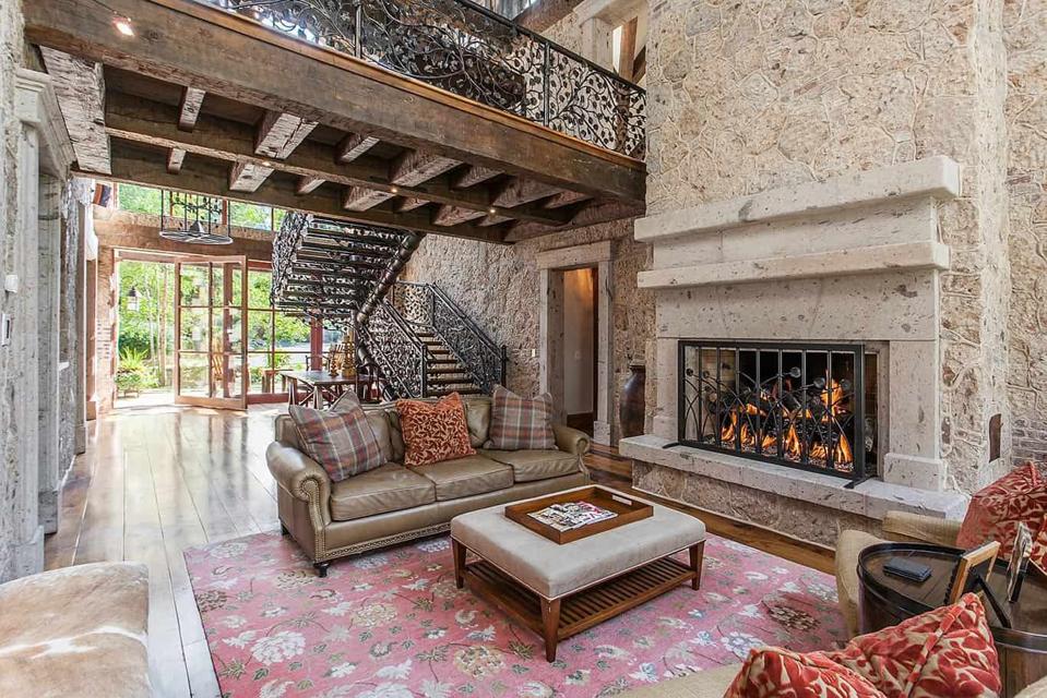 great room and fireplace inside 50 spruce lane in edwards colorado
