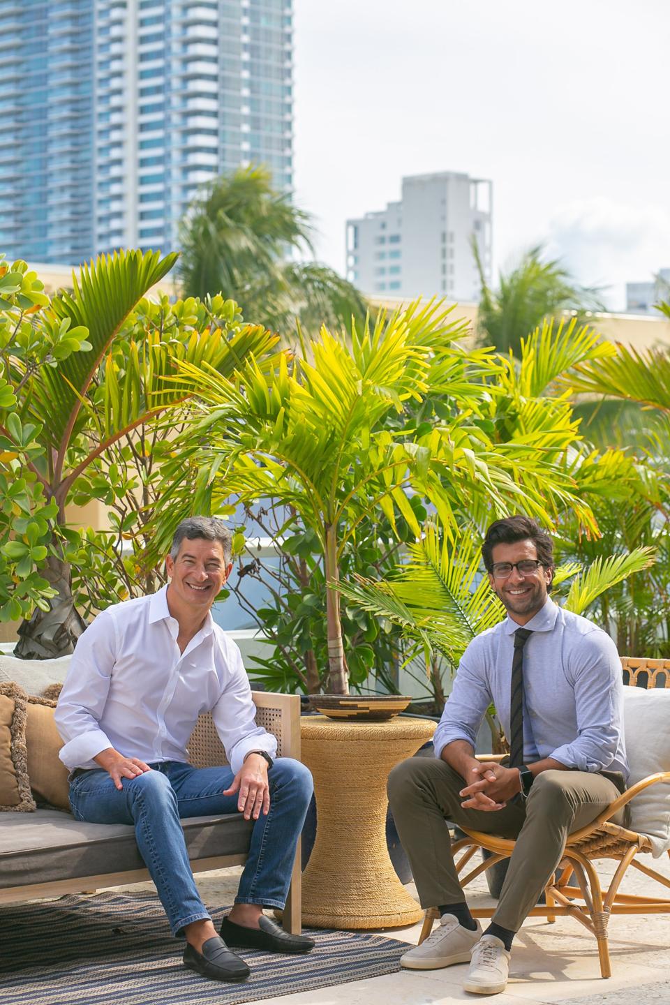 Miami beach, hotel, travel, travel to Miami, travel search engine, Steve Hafner