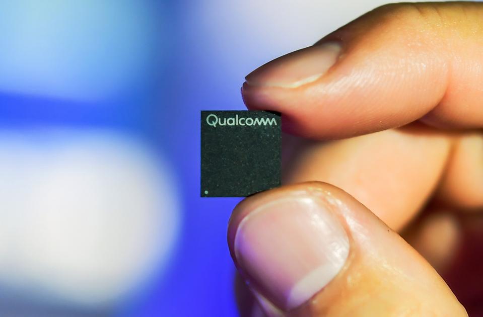 First Snapdragon 7c Chromebook Analysis Shows Class-Leading Performance ...