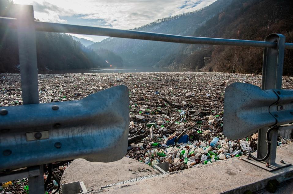 Inquinamento ambientale sul fiume Iskar in Bulgaria