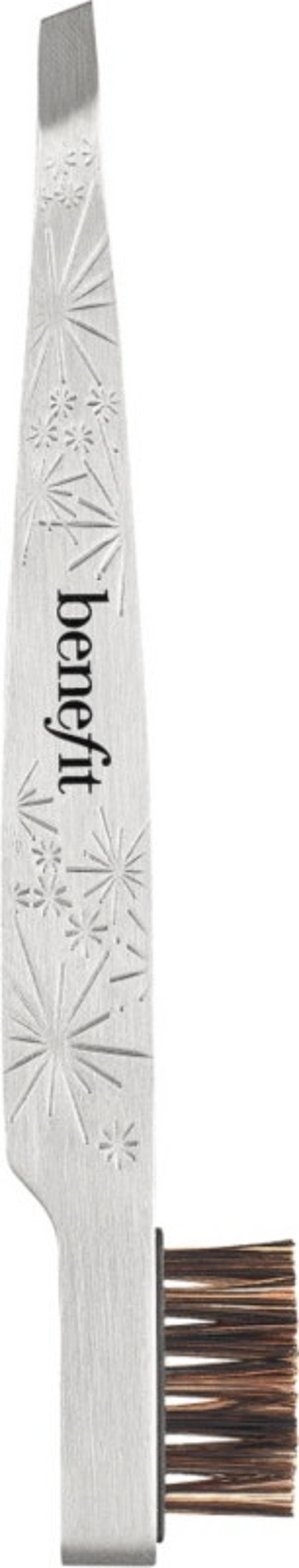 The 9 Best Tweezers For Eyebrow Shaping