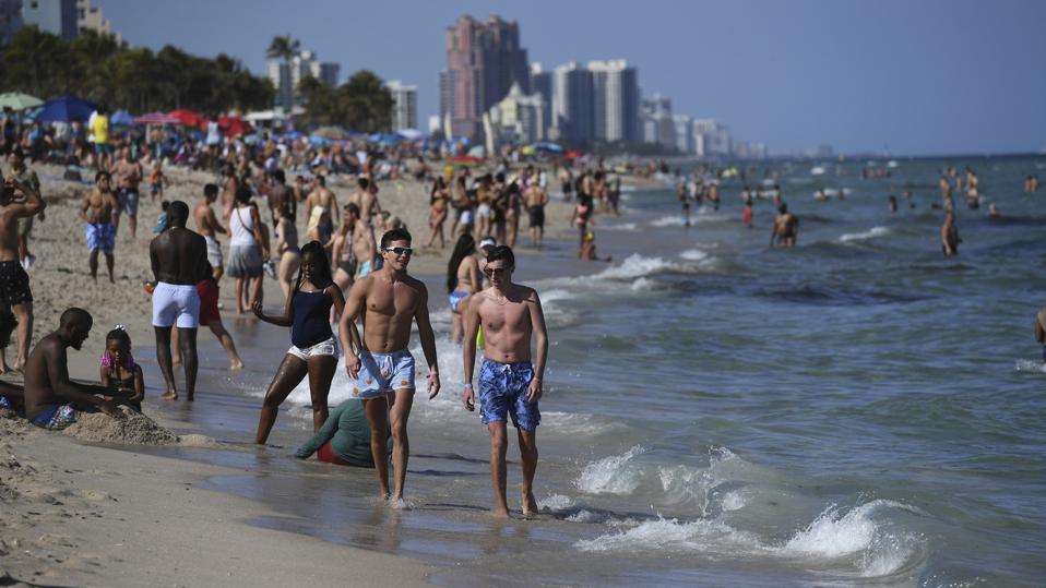 Sprng Break Crowds At Fort Lauderdale Beach