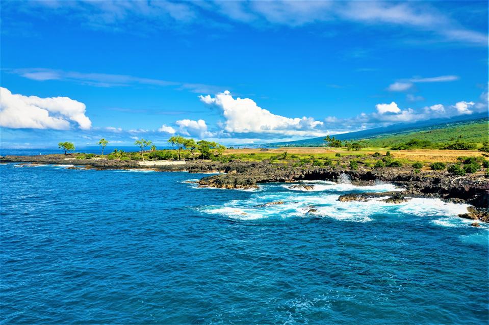 ocean and beachfront at hokuli'a luxury enclave hawaii big island kona