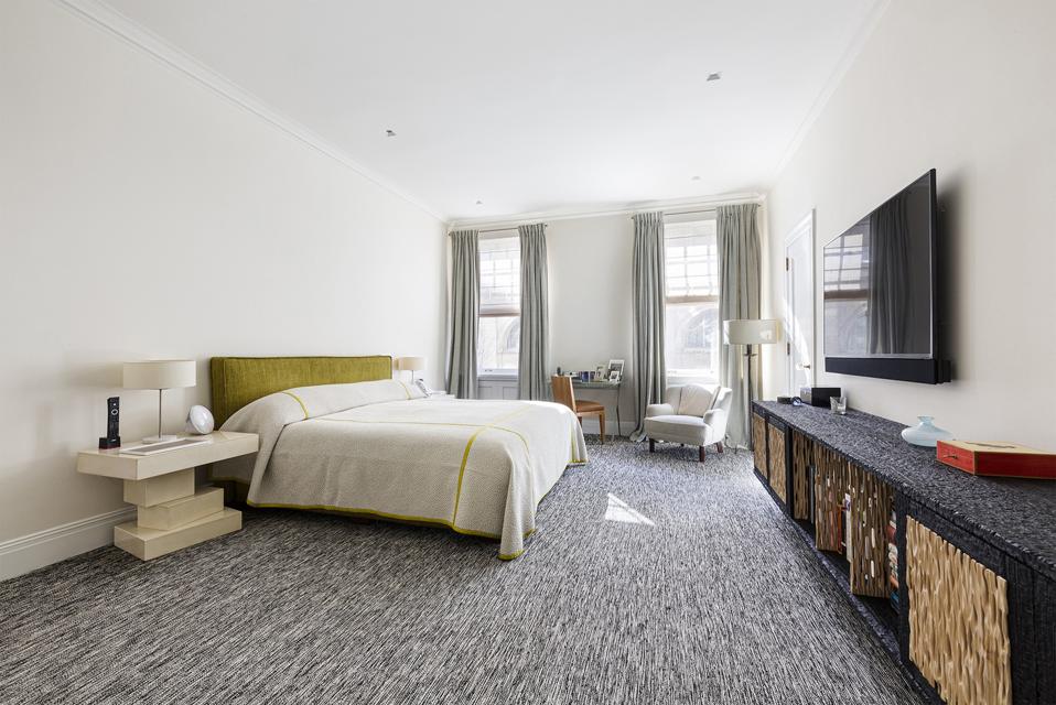 bedroom in 2a at 1000 park avenue manhattan new york city