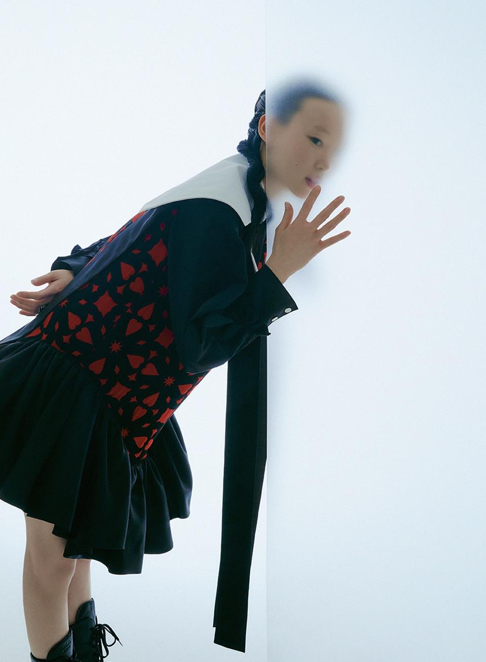 FW21 EDWARD의 크리스마스 룩, 민주 김.