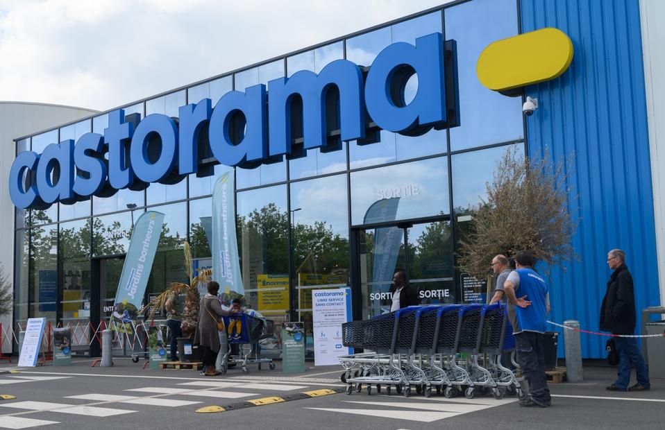 DIY Store Castorama Starts To Reopen Its Stores In France