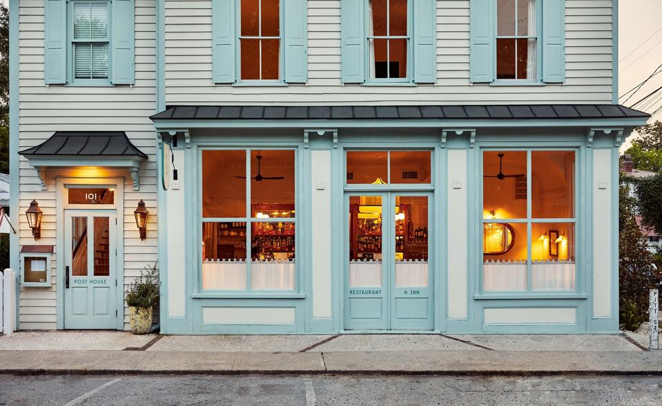 A Boutique Hotel and restaurant in Charleston South Caroline