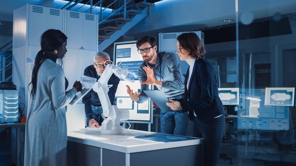 Engineers Meeting in Robotic Research Laboratory