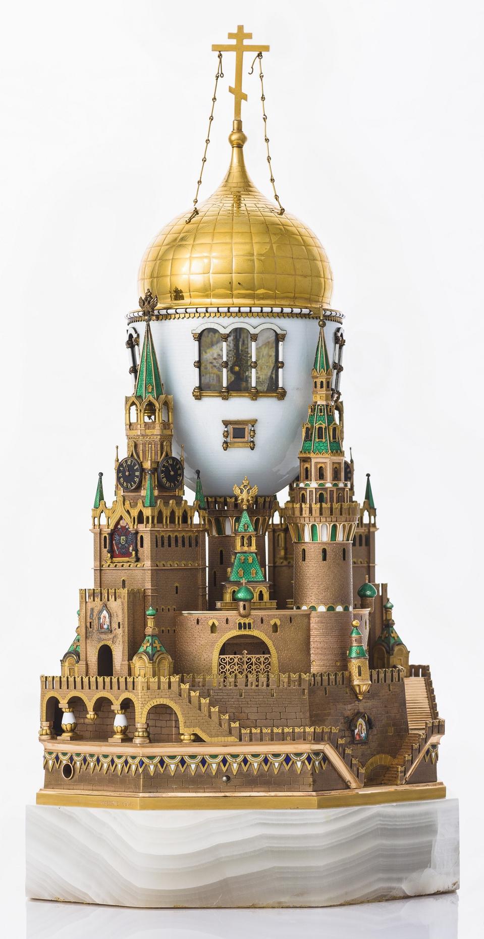 The Moscow Kremlin Egg, Fabergé. Gold, silver, onyx, glass, enamel, oil painting, 1906