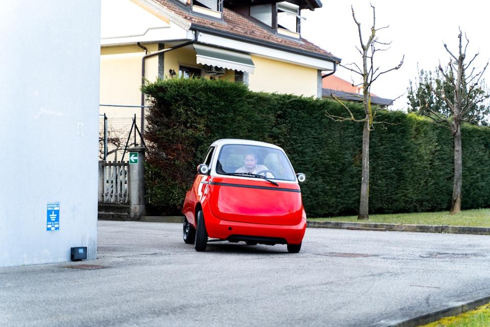 This Microlino Bubble Car Is An Intriguing Electric Urban Commuter Oliver Ouboter in his daily Microlini commuter