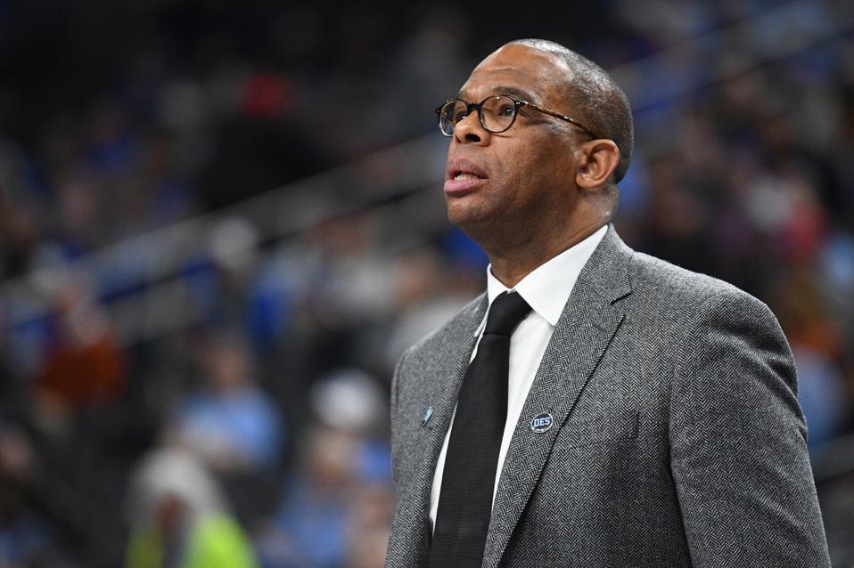 COLLEGE BASKETBALL: DEC 21 CBS Sports Classic - UCLA v North Carolina