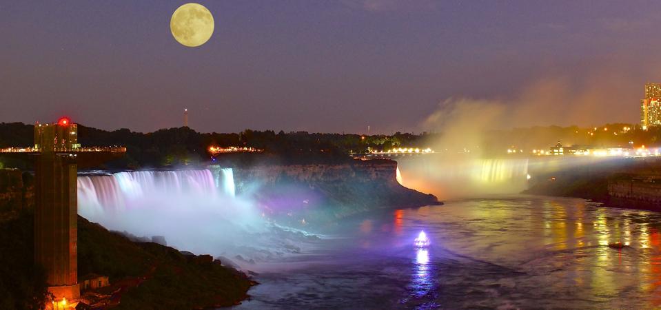 Niagara Falls night moon