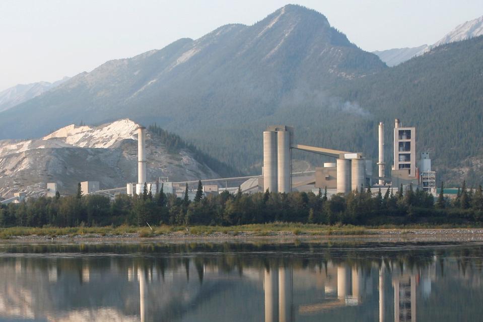 Cement Plant in Alberta, Canada: Generates waste heat when transforming raw materials into clinker for concrete