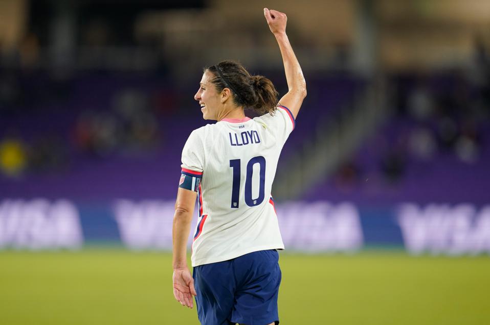 Uswnt S Carli Lloyd Set To Become Third Ever Player To Make 300 International Appearances Uswnt S Carli Lloyd Set To Become Third Ever Player To Make 300 International Appearances