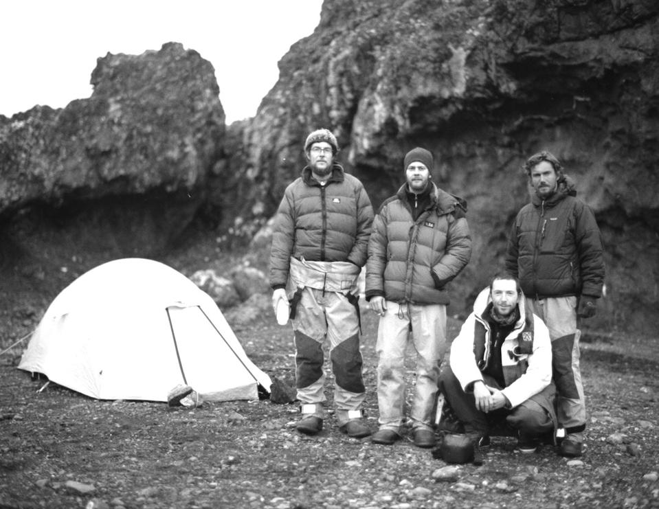 camping antartica polar expedition