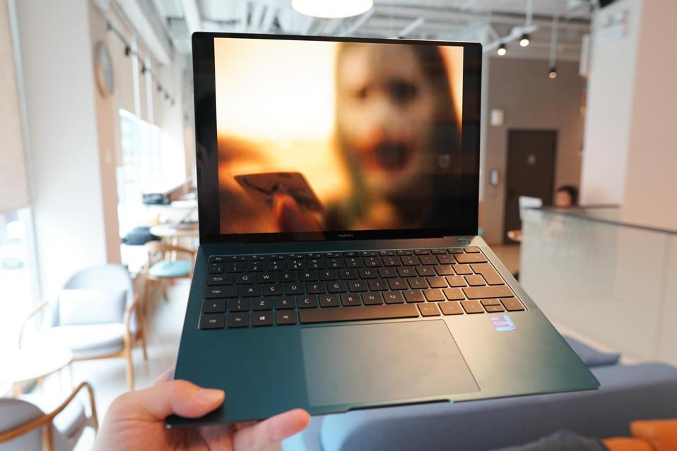 Huawei MateBook X Pro 2021 with its 3:2 screen