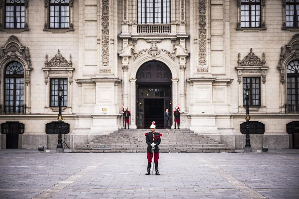 Changing of the guard at the Presidential Palace, Palacio de Gobierno, Government Palace, Lima, Peru, South America