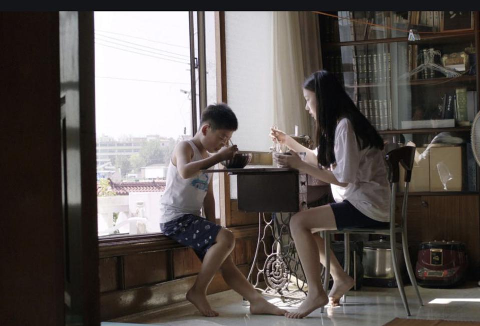Baeksang Arts Awards Announces Nominations For Best Films And Dramas 5 'Moving On' is one of the films nominated for Best Picture.