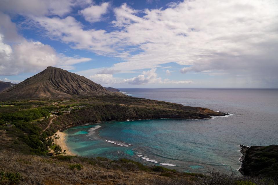 Hawaii Reopens with Coronavirus Traveler Testing program
