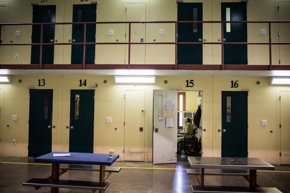 The Man On The Street And The Layperson With Common Sense 2 Aging Prisoners Make Up Fastest Growing Segment Of Nation's Prison Population