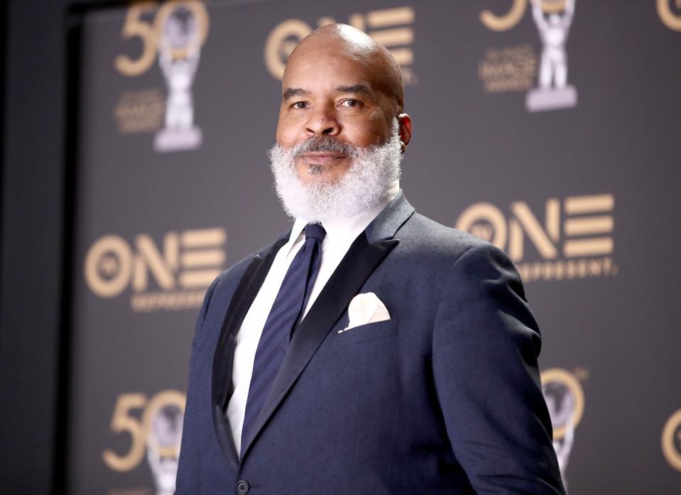 David Alan Grier Talks ‘Dad Stop Embarrassing Me,’ Reuniting With Jamie