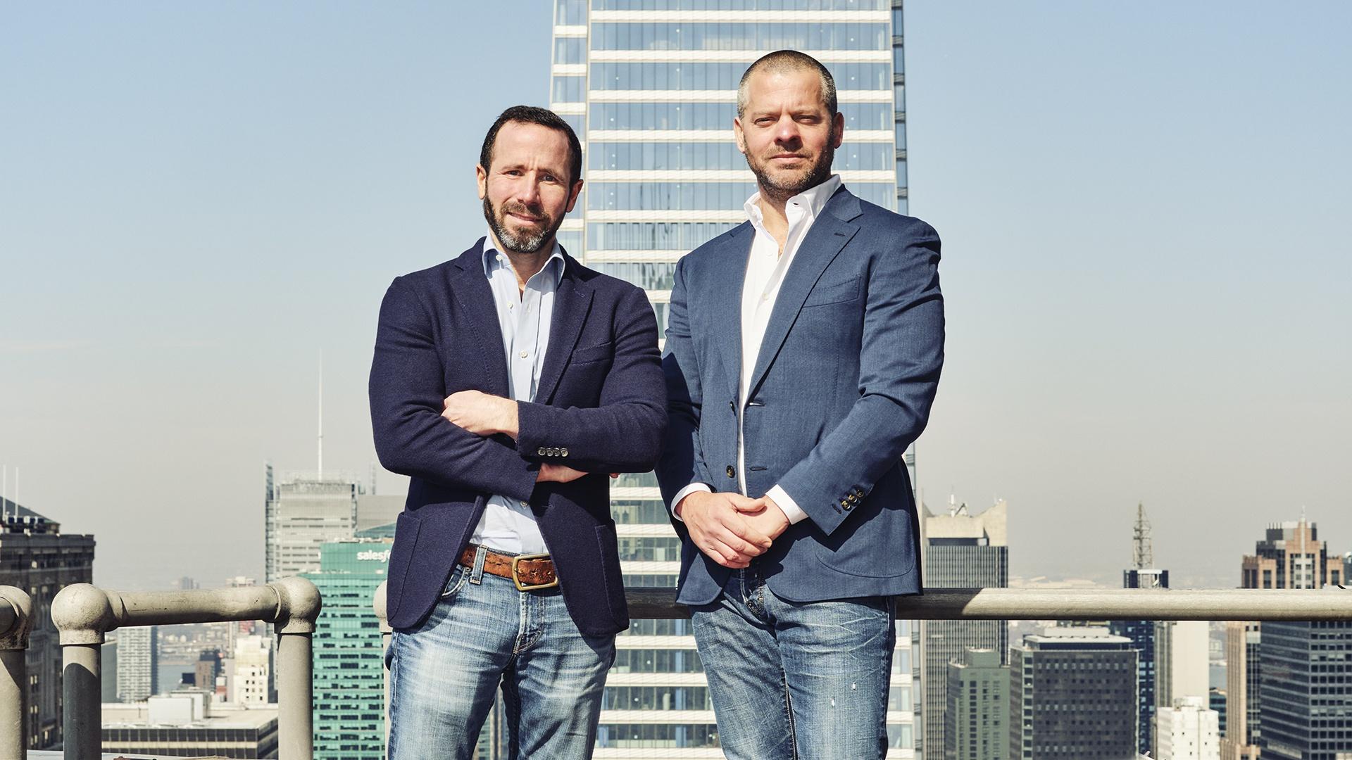 Meet The Billionaire Family Building America's Roofs—And Taking On Elon Musk - Vimarsana News