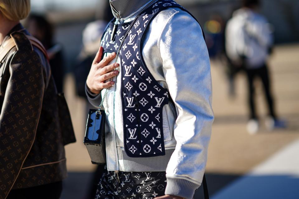 Street Style - Paris Fashion Week - Menswear F/W 2020-2021 : Day Three