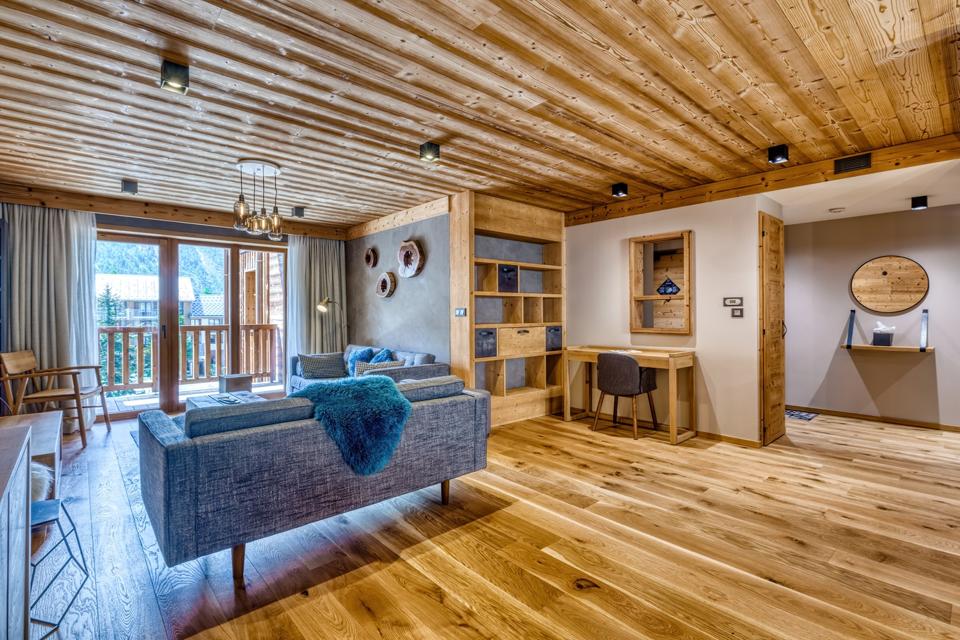 Sala de estar abierta Casa de lujo Apartamento de ensaladas de madera Wall de Isare, Francia