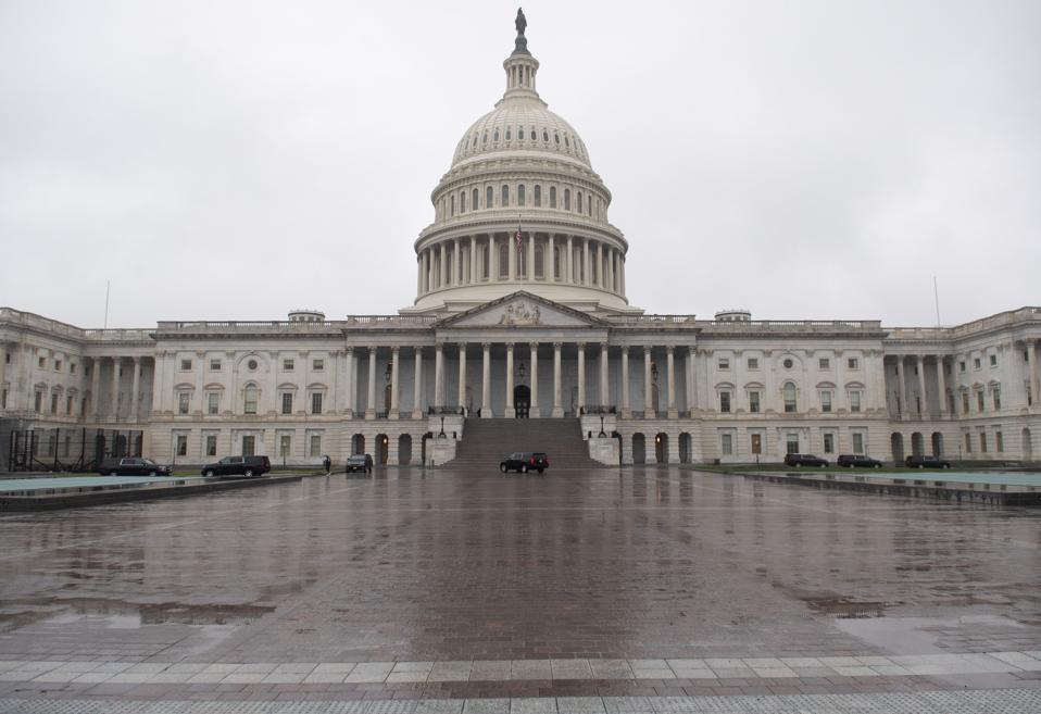 US-HEALTH-VIRUS-POLITICS-ECONOMY-SENATE VOTE