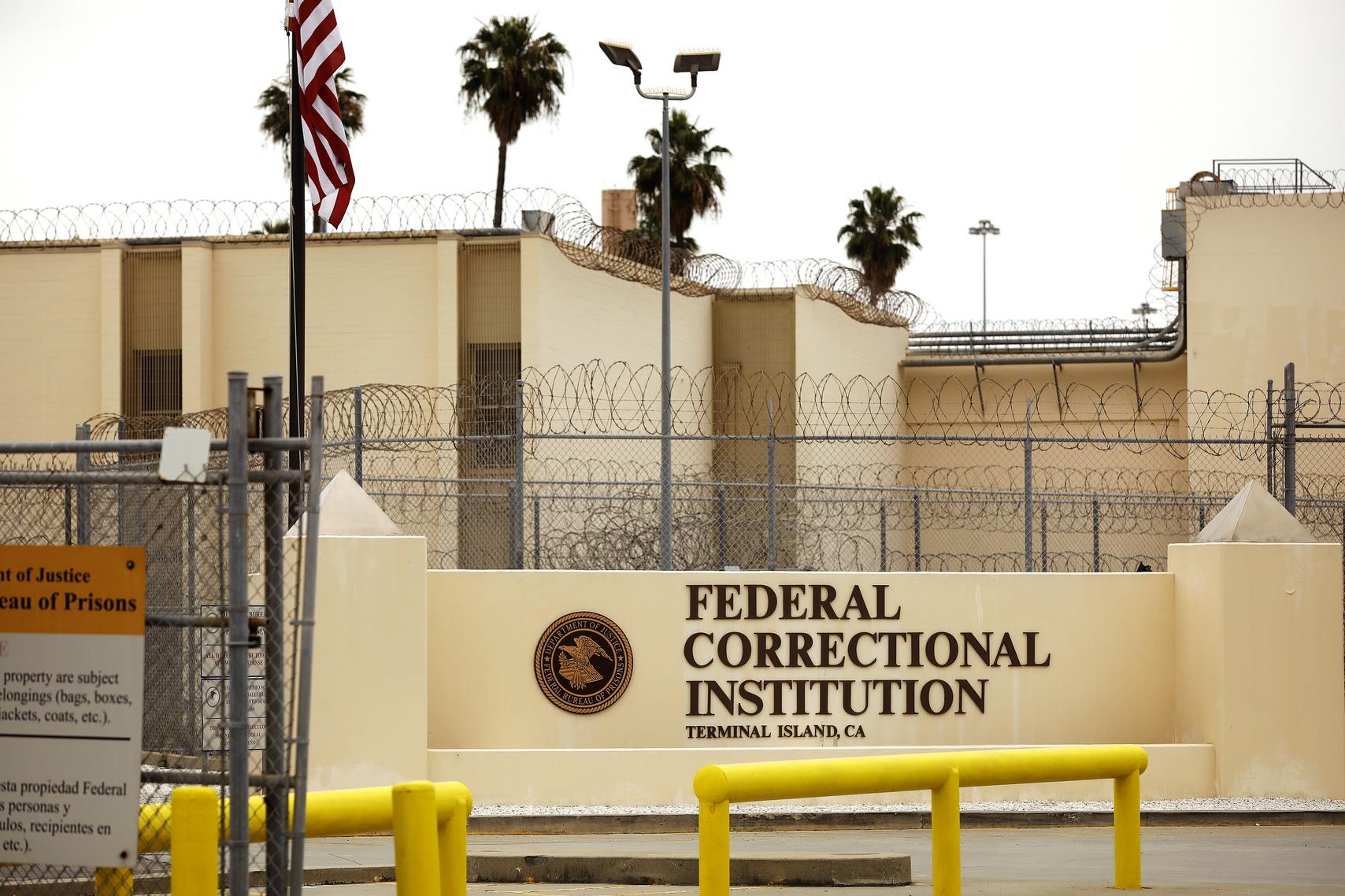 Federal Inmates On Home Confinement Face Uncertainty Of Returning To Prison - Vimarsana News