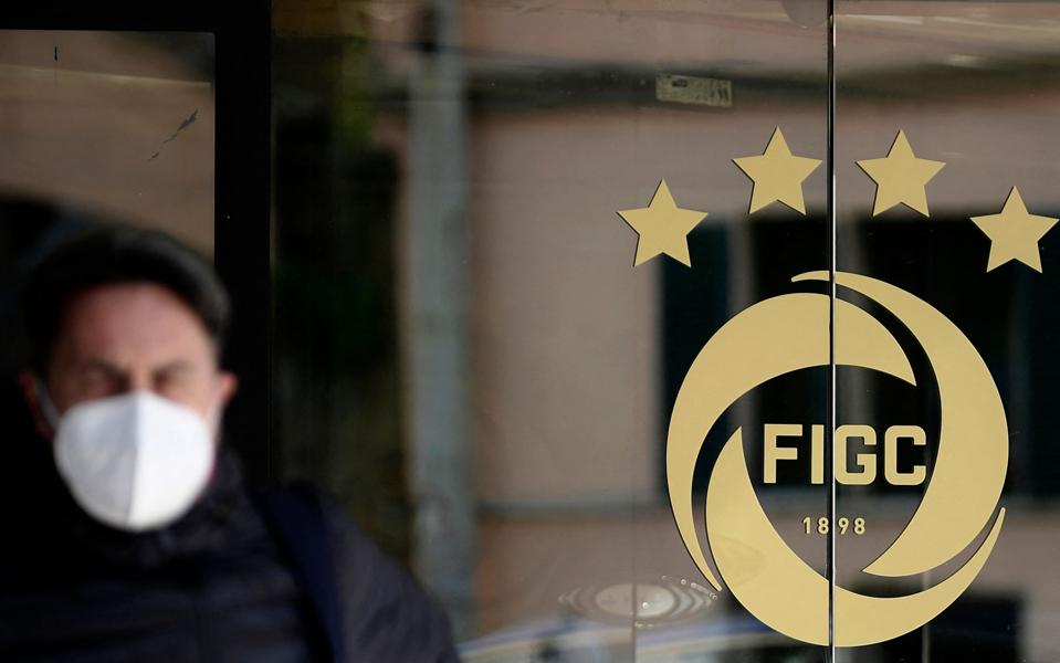 La Federcalcio italiana approva la regola “Lega vs Premier League” per i club della Lega italiana La Federcalcio italiana approva la regola “Lega vs Premier League” per i club della Lega italiana