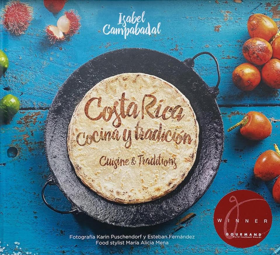 Costa Rica cocina y tradición = Cuisine & traditions