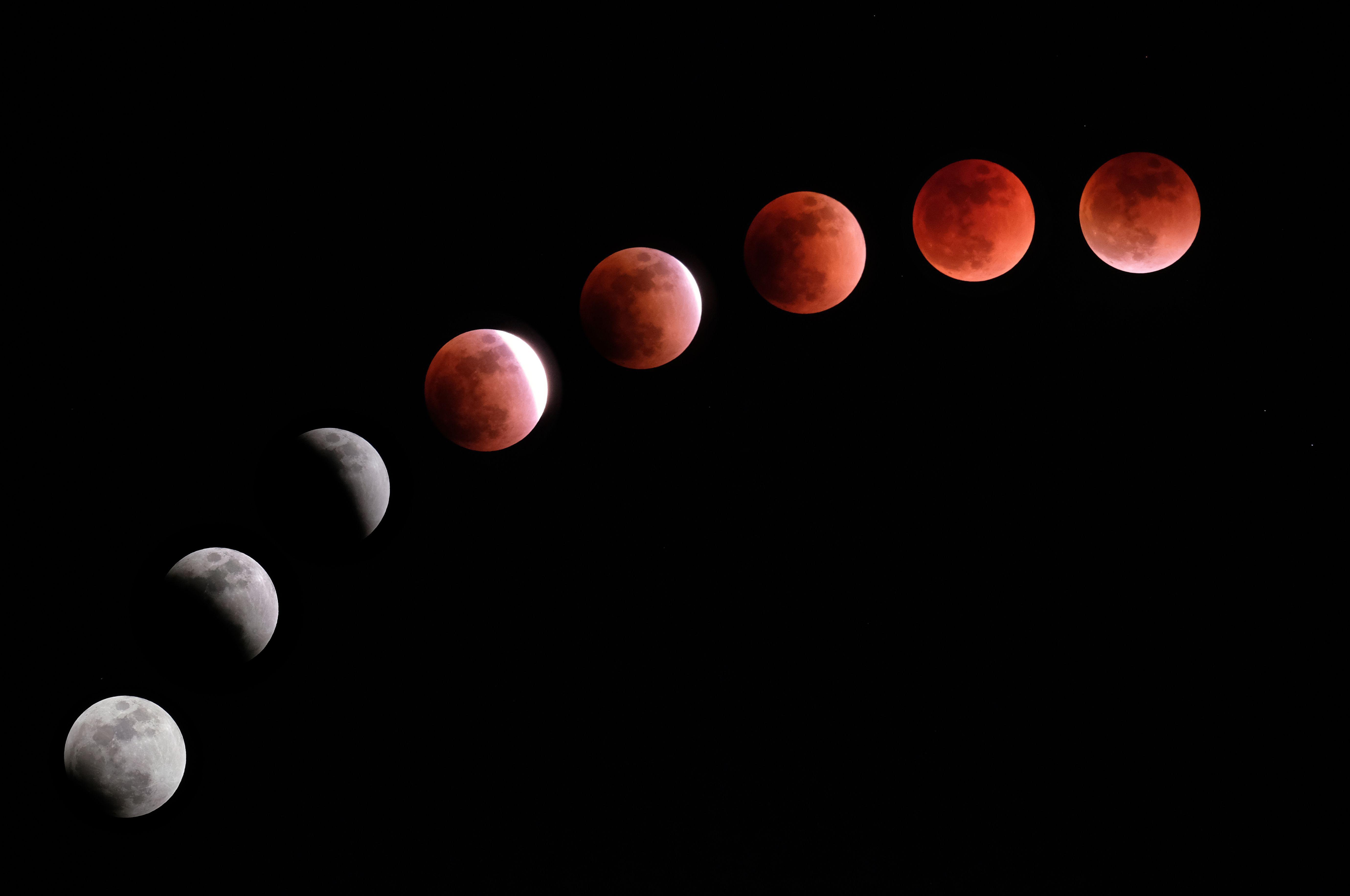 When And Where Is The Next 'Blood Moon?' How, When And Where You Can See Total Lunar Eclipses Through 2030 - Vimarsana News