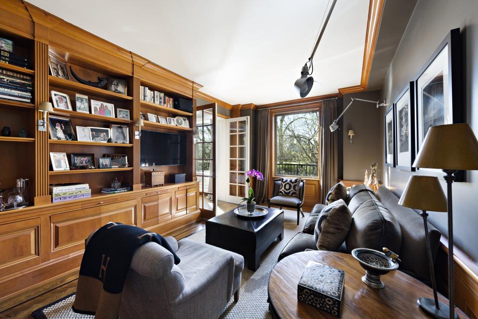pear wood library inside manhattan apartment 1120 Fifth Avenue, Apt 2B New York, NY, USA