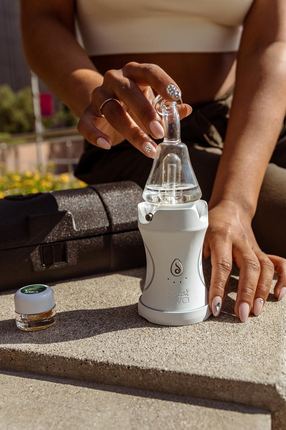 The Boost EVO cannabis concentrate vaporizer from Dr. Dabber in Moon White.