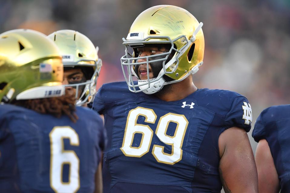 Notre Dame guard Aaron Banks against Navy.