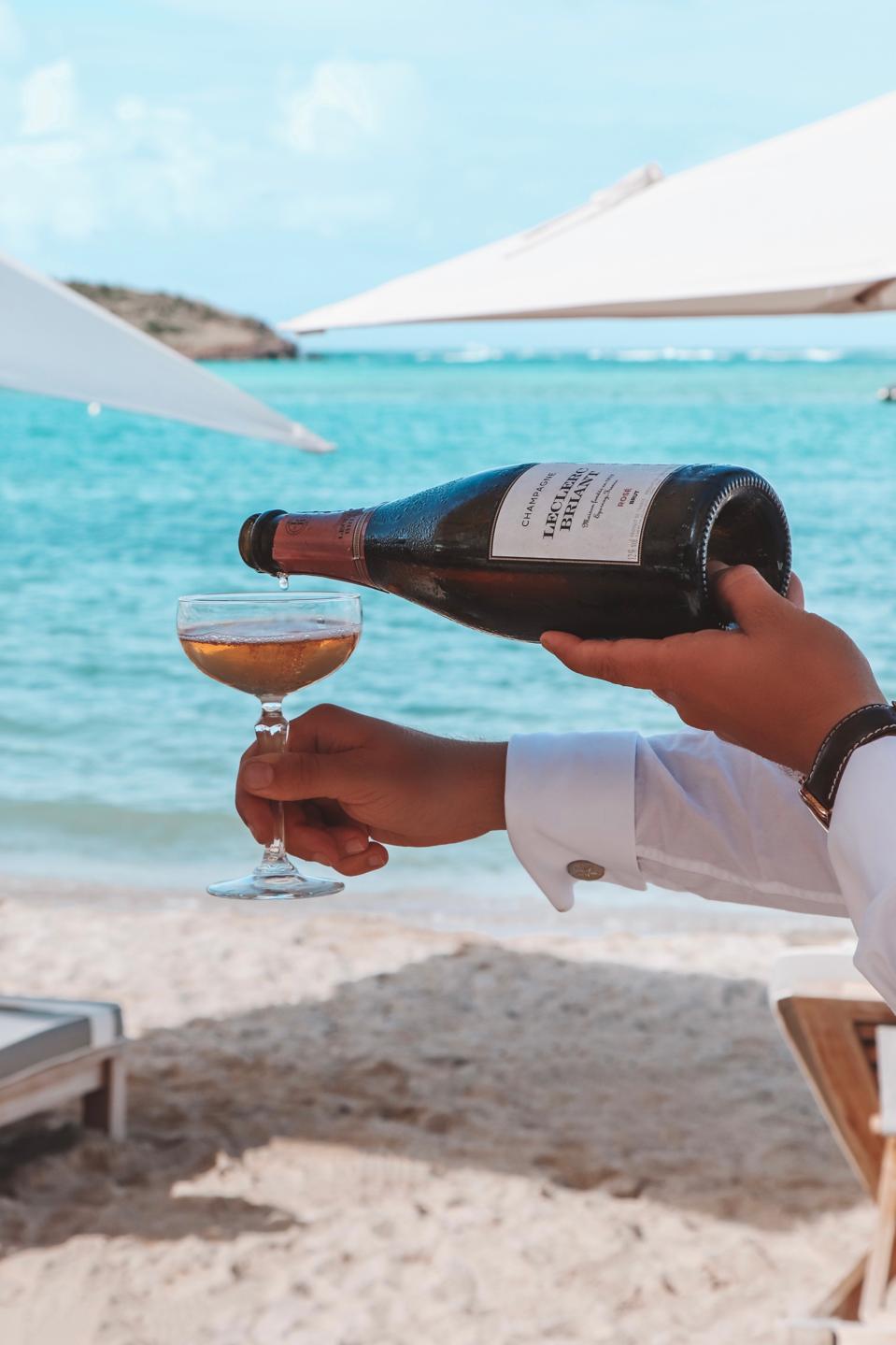 This Caribbean Hotel Presents Friends With A Focused Rosé Butler This Caribbean Hotel Presents Friends With A Focused Rosé Butler