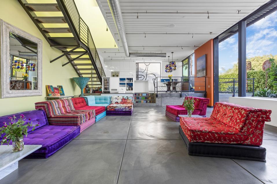 open concept living room todd piccus invader house venice beach 813 palms