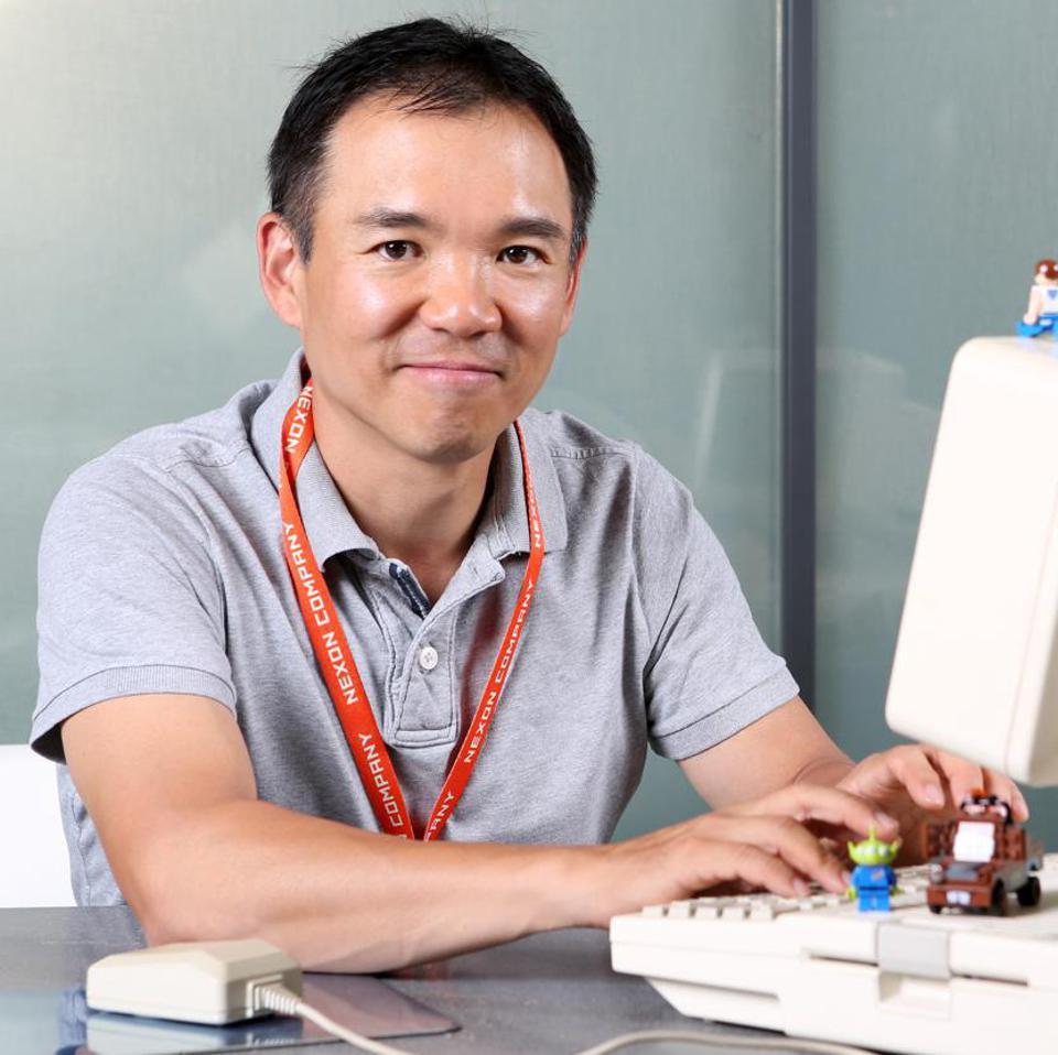 Korean Billionaire Kim Jung-Ju’s Fortune Slides $2.2 Billion After