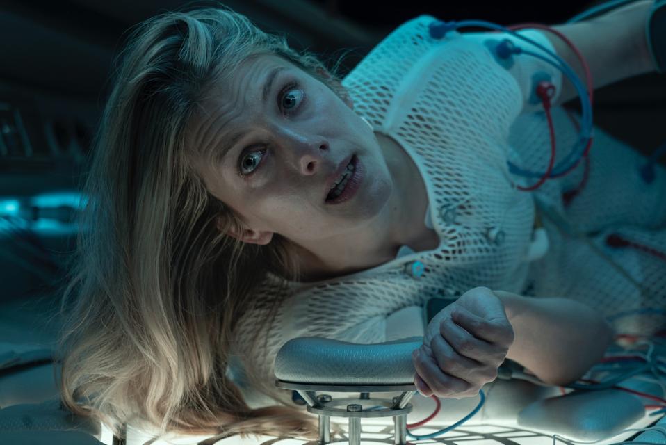 Melanie Laurent dans le film français Oxygen (Crédit photo: Shanna Besson / Netflix)